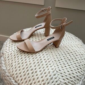 New Nine West Women's Pruce Heeled Sandal Sz9